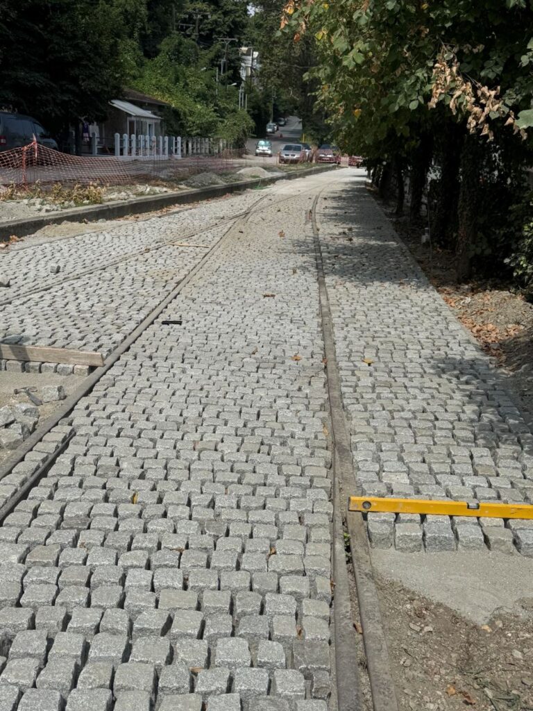 Παρεμβάσεις στην παλιά σιδηροδρομική γραμμή στον Πλαταμώνα