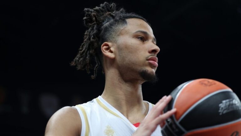 Eurobasket 2025: Εκτός αποστολής ο Στραζέλ της Γαλλίας