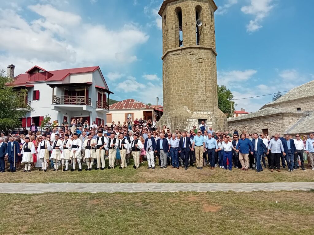 Αναβιώσε και φέτος ο Τρανός Χορός (Τσιάτσιος) στην πανέμορφη Σαμαρίνα Γρεβενών