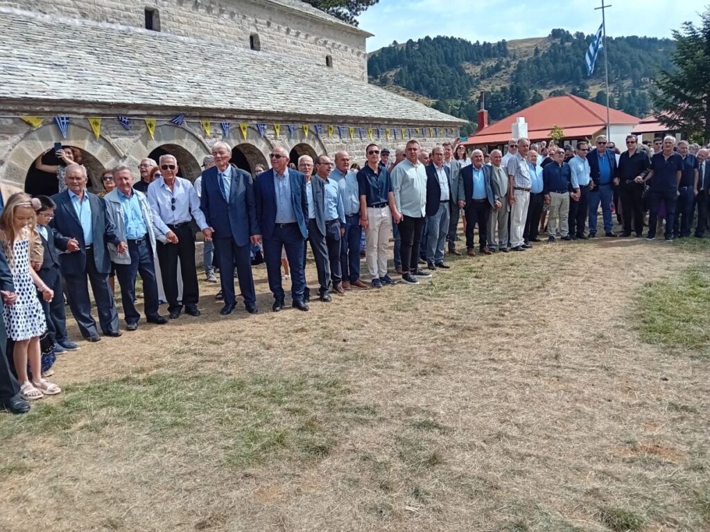 Αναβιώσε και φέτος ο Τρανός Χορός (Τσιάτσιος) στην πανέμορφη Σαμαρίνα Γρεβενών
