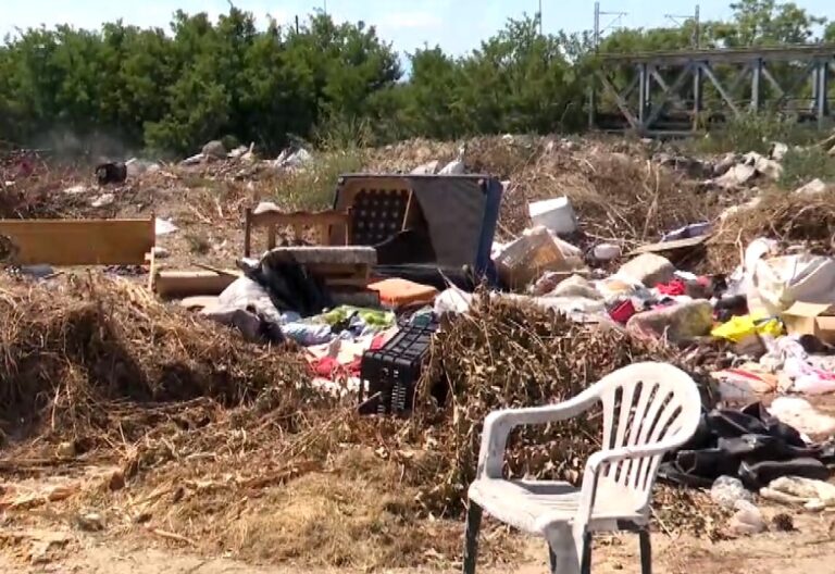 Θεσσαλονίκη: Υγειονομική και περιβαλλοντική «»βόμβα» η παράνομη χωματερή στο Άδενδρο