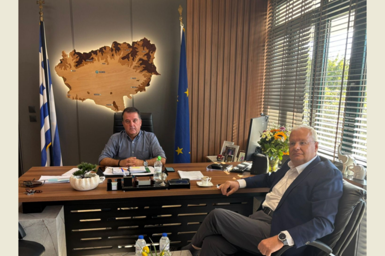 Με τον Αντιπεριφερειάρχη Ροδόπης Μανώλη Ταπατζά συναντήθηκε ο Βουλευτής Ροδόπης Ιλχάν Αχμέτ