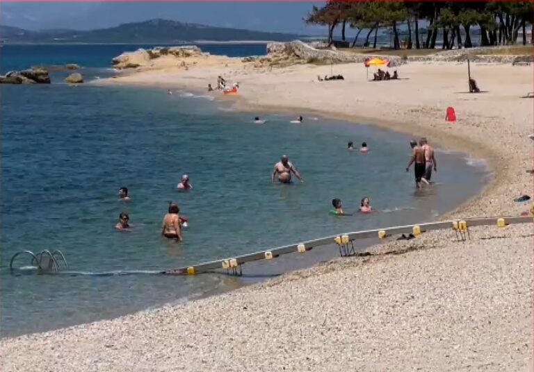 Το σύστημα Seatrac τοποθετείται στην παραλία Αγίου Ηλία στον Πύργο
