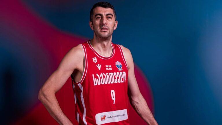 Σερμαντίνι στο ertsports: «Ονειρευόμαστε να περάσουμε στον επόμενο γύρο του Ευρωμπάσκετ, υποψήφιος MVP ο Γιάννης, χρειάζονται 2-3 άτομα να τον σταματήσουν»