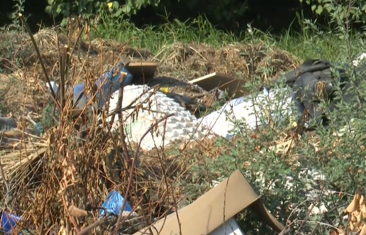 Άγριο έγκλημα στη Σκύδρα «για λίγα ροδάκινα»- Στον εισαγγελέα ο 76χρονος για τη δολοφονία του 72χρονου
