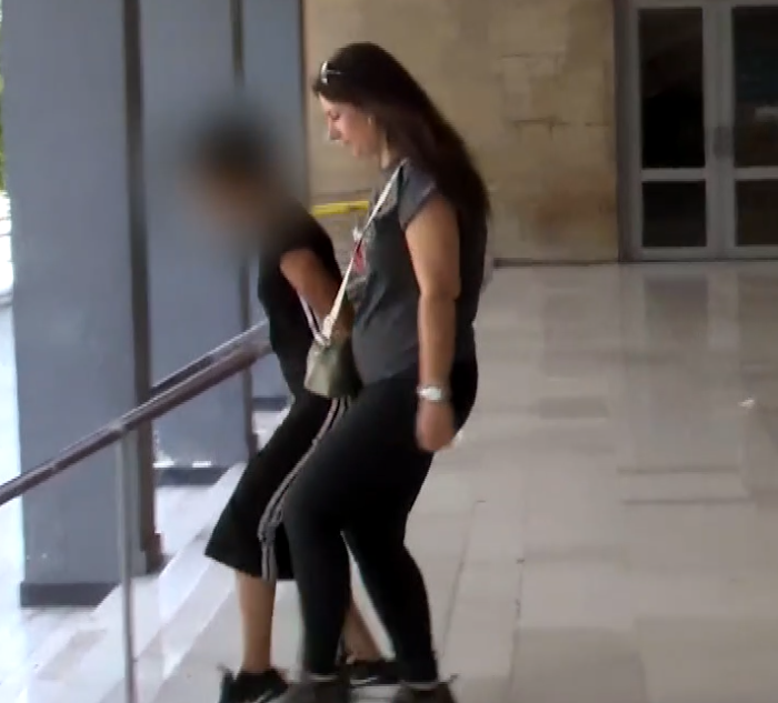 Θεσσαλονίκη: Δίωξη σε βαθμό κακουργήματος στον 37χρονο και την 24χρονη για τον βιασμό της 10χρονης κόρης της