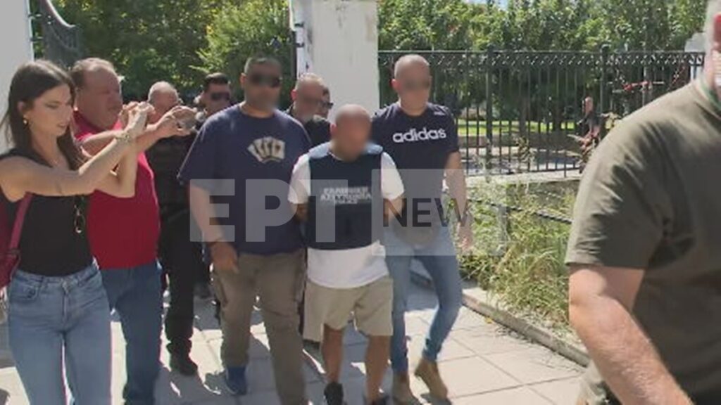 Για ανθρωποκτονία από πρόθεση διώκεται ο 40χρονος συζυγοκτόνος του Βόλου – Την Τρίτη η απολογία του
