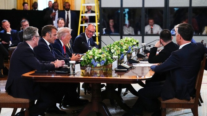ΗΠΑ – Δηλώσεις Ευρωπαίων ηγετών: «Ιστορική» η σημερινή μέρα – Η τριμερής είναι το «επόμενο λογικό βήμα», να προηγηθεί κατάπαυση του πυρός