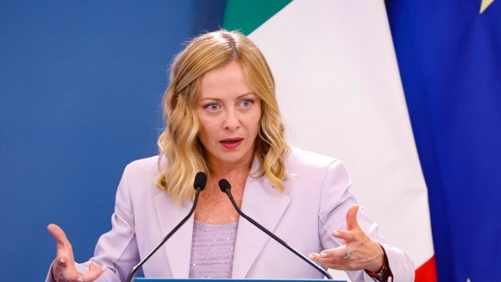 Ιταλία: Η Μελόνι καταδικάζει τον διαδικτυκό διαμοιρασμό κλεμμένων φωτογραφιών γυναικών
