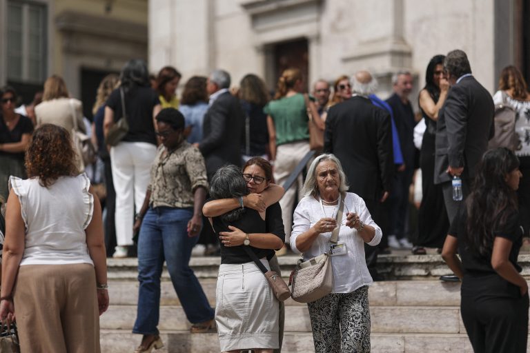 Λισαβόνα: Επιβεβαιώθηκαν οι εθνικότητες και των 16 θυμάτων – Έρευνα για τα αίτια του τραγικού δυστυχήματος