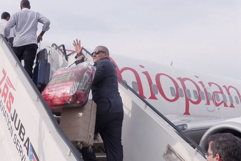 Μεξικανός που απελάθηκε από τις ΗΠΑ στο Νότιο Σουδάν επέστρεψε στην πατρίδα του