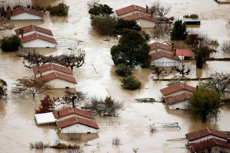 Τα ακραία μετεωρολογικά φαινόμενα του φετινού καλοκαιριού στοίχισαν στην Ευρώπη 43 δισ. ευρώ,  σύμφωνα με μελέτη