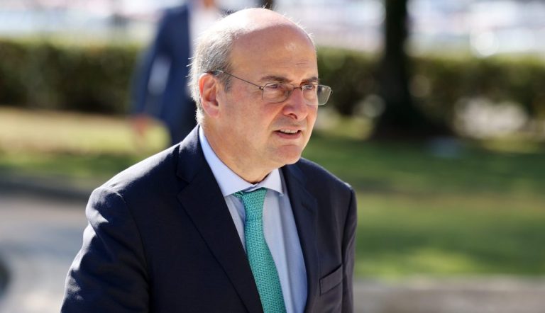 Συνάντηση Κ. Χατζηδάκη με τον Li Xi, ανώτερo αξιωματούχο του ΚΚ Κίνας
