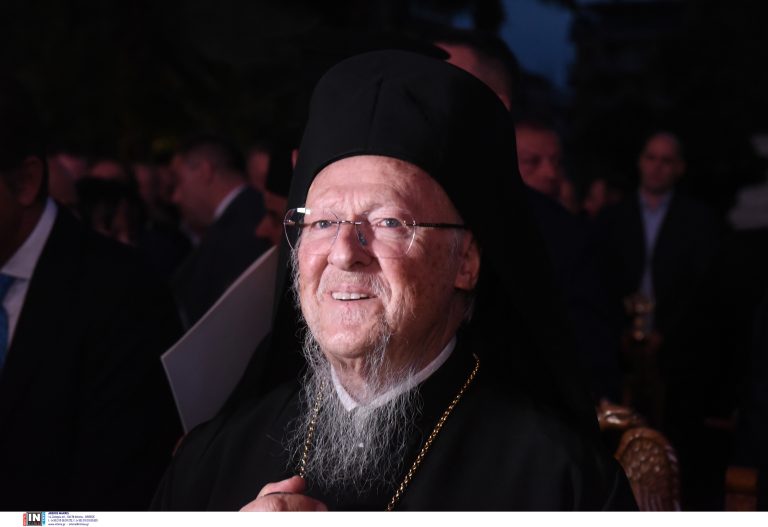 Θεσσαλονίκη: Ο Πατριάρχης Βαρθολομαίος στην πρώτη πατριαρχική λειτουργία στη Ροτόντα- Η εποχή μας είναι εποχή της επιφανείας, τα χρήσιμα και ωφέλιμα ευρίσκονται εις το βάθος