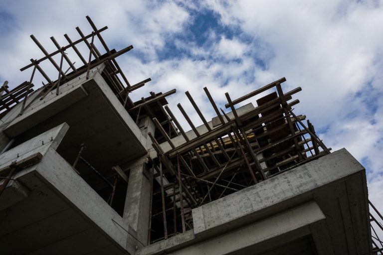 ΕΛΣΤΑΤ: Αύξηση 22,9% σημειώθηκε στον όγκο της ιδιωτικής οικοδομικής δραστηριότητας τον Ιούνιο
