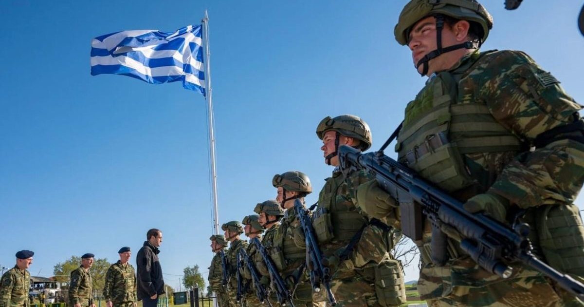 Ριζικές αλλαγές στη στρατιωτική θητεία: Εθελόντριες γυναίκες και σχέδιο για επιβράβευση όσων υπηρετούν αμέσως μετά το Λύκειο
