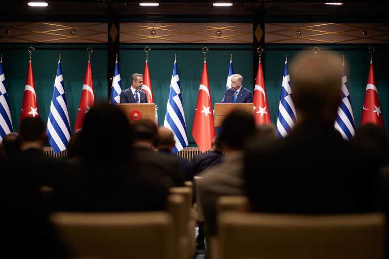 Π. Ιωακειμίδης στο ΕΡΤnews: Πολύ καλή εξέλιξη η συνάντηση Μητσοτάκη – Ερντογάν, υποδηλώνει τη βούληση να συνεχιστούν τα ήρεμα νερά