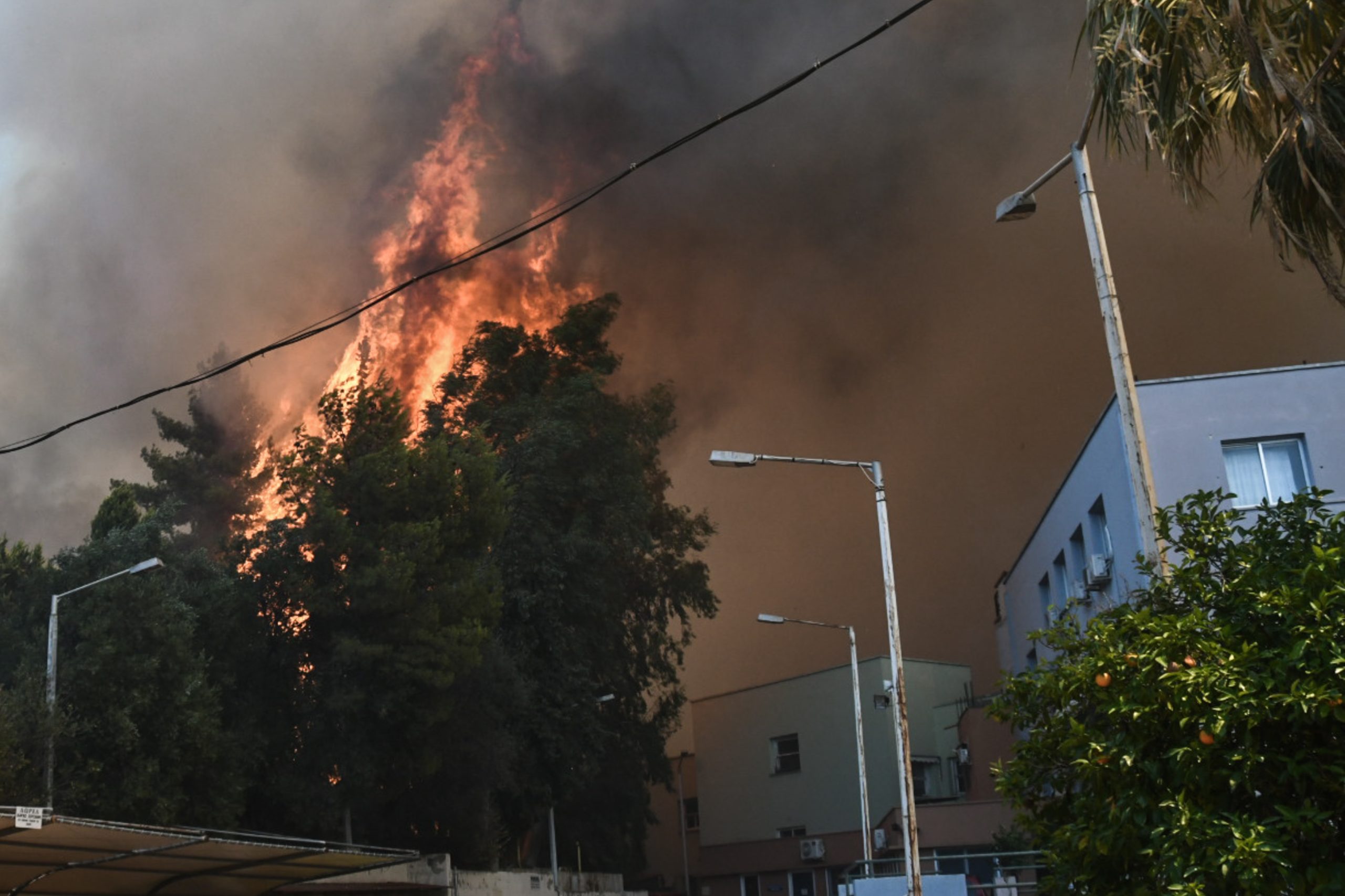 Πάτρα: Ελεύθεροι οι δύο νεαροί προφυλακισμένοι για τη φωτιά στο Γηροκομείο