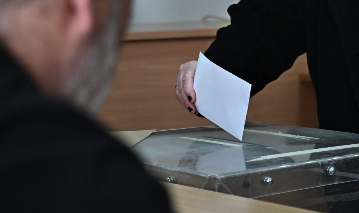 [373700] ΕΚΛΟΓΕΣ ΓΙΑ ΤΗΝ ΑΝΑΔΕΙΞΗ ΝΕΟΥ ΠΡΟΕΔΡΟΥ ΤΟΥ ΣΥΡΙΖΑ-ΠΣ / ΣΤΙΓΜΙΟΤΥΠΑ ΑΠΟ ΤΗΝ ΨΗΦΟΦΟΡΙΑ (ΚΩΣΤΑΣ ΤΖΟΥΜΑΣ/EUROKINISSI)