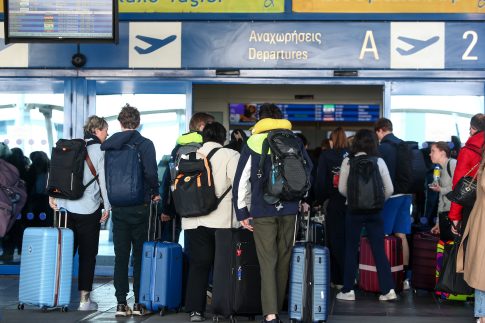 Βρετανία: Στις πλατφόρμες η ευθύνη για την προστασία των ανηλίκων στα μέσα κοινωνικής δικτύωσης