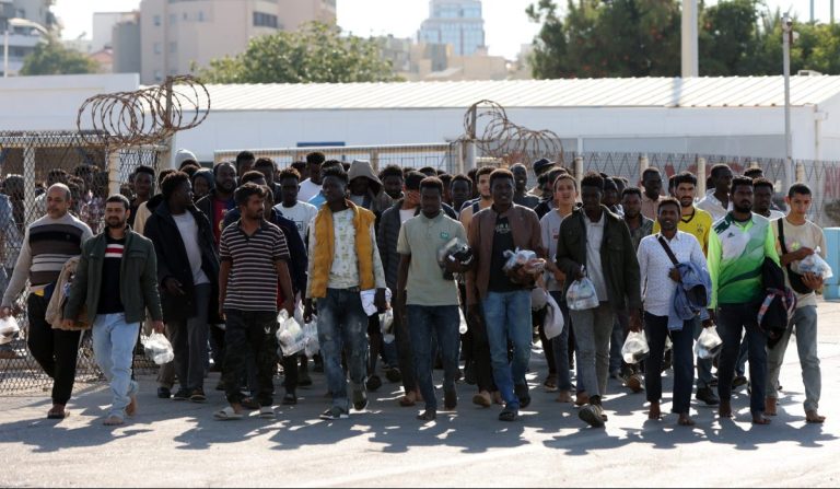Κομισιόν: Κρίσιμη η κατάσταση στη Λιβύη – Εντατική πολιτική εμπλοκή για τις μεταναστευτικές ροές