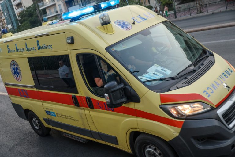 Τραγωδία στα Πατήσια: Νεκρή γυναίκα που γέννησε στο διαμέρισμά της