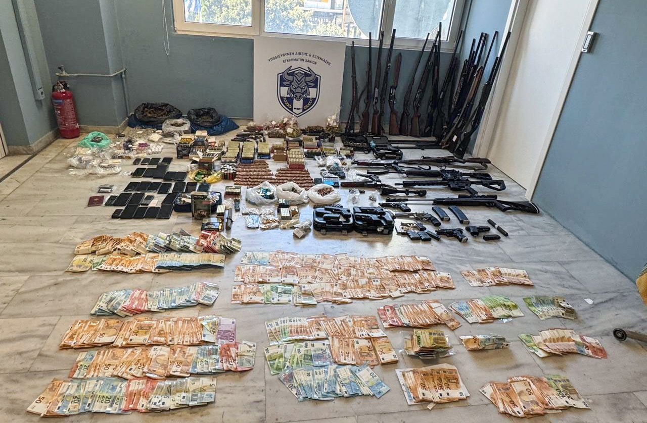 «Σα να μου φαίνονται πολύ ελαφρύτερα τα βαράκια» – Στη δημοσιότητα διάλογοι από την εγκληματική οργάνωση στην Κρήτη