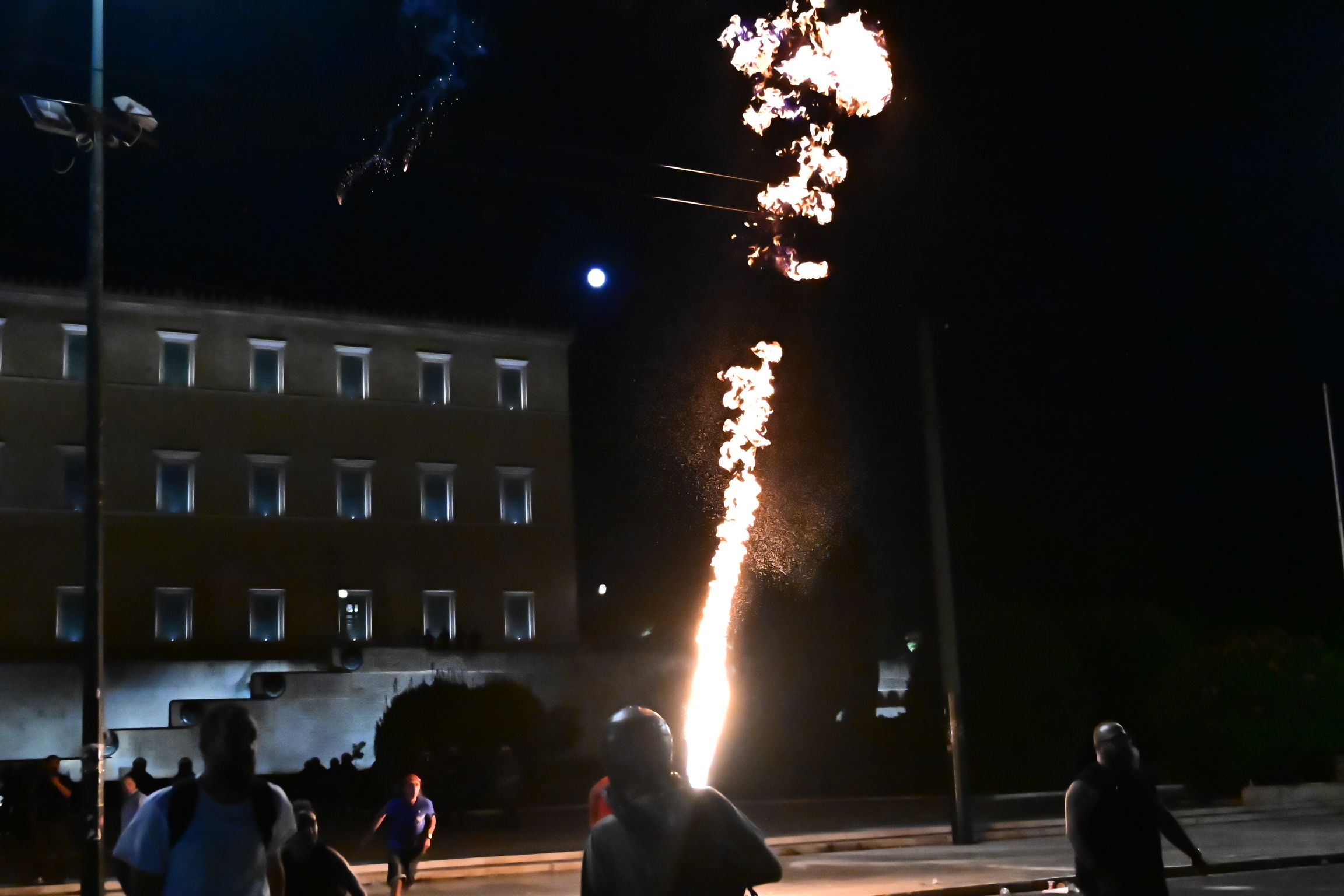 [380154] ΕΝΤΑΣΗ ΜΕΤΑ ΤΟ ΤΕΛΟΣ ΤΗΣ ΣΥΓΚΕΝΤΡΩΣΗΣ ΣΤΟ ΣΥΝΤΑΓΜΑ ΓΙΑ ΤΟ ΣΙΔΗΡΟΔΡΟΜΙΚΟ ΔΥΣΤΥΧΗΜΑ ΣΤΑ ΤΕΜΠΗ  (ΚΩΣΤΑΣ ΤΖΟΥΜΑΣ / EUROKINISSI)