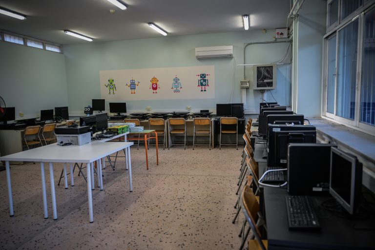 Σ. Ζαχαράκη στο ΕΡTnews: Επιταχύνεται για τις 25 Σεπτεμβρίου η β’ φάση των αναπληρωτών – Στις 29 Μαΐου η έναρξη των Πανελλαδικών