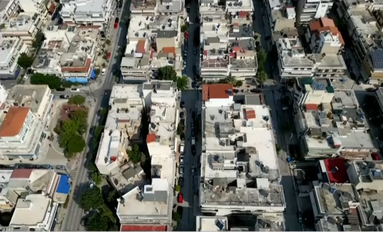 Θεσσαλονίκη: Ζοφερή η εικόνα στην εστίαση- Υψηλά κόστη και ολιγοετείς συμβάσεις μίσθωσης “κλείνουν” μαγαζιά λένε οι επιχειρηματίες
