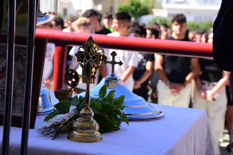 Σχολεία: Πρώτο κουδούνι αύριο Πέμπτη με αγιασμό και νέα βιβλία – Πρώτη ημέρα μαθημάτων την Παρασκευή