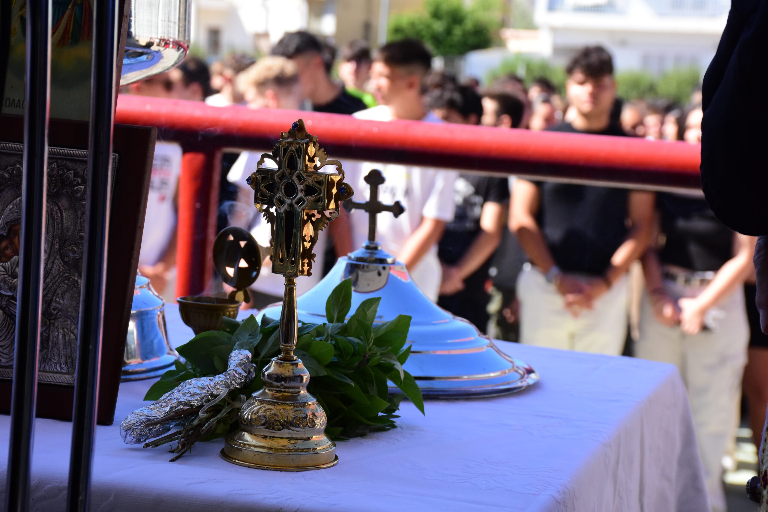 ΑΡΓΟΛΙΔΑ - ΕΝΑΡΞΗ ΣΧΟΛΙΚΗΣ ΧΡΟΝΙΑΣ - ΑΓΙΑΣΜΟΣ 1ο ΛΥΚΕΙΟ ΑΡΓΟΥΣ . (ΒΑΣΙΛΗΣ ΠΑΠΑΔΟΠΟΥΛΟΣ/EUROKINISSI)