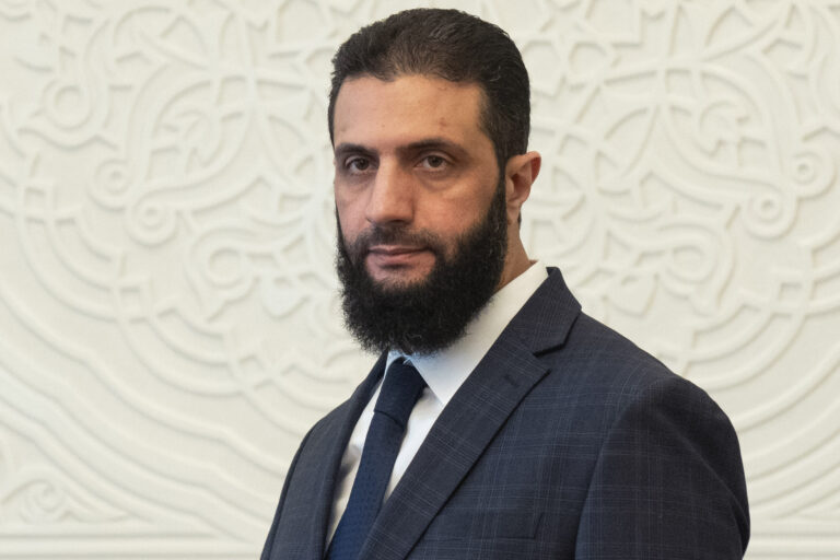 Αλ-Σάραα: Αντιμετωπίσαμε το ISIS και εκδιώξαμε τις ιρανικές πολιτοφυλακές και τη Χεζμπολάχ από την περιοχή