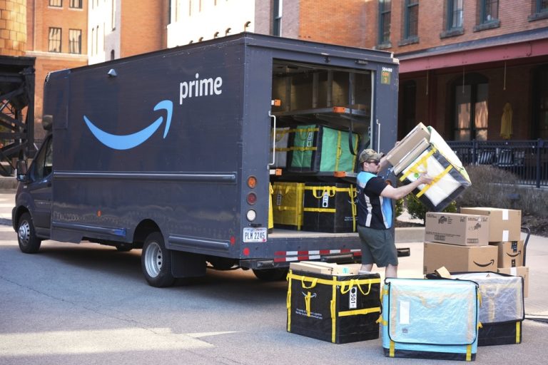 Πρόστιμο μαμούθ 2,5 δισ. δολαρίων στην Amazon για εξαπάτηση πελατών