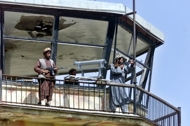 Ο Τραμπ θέλει να «ανακτήσει» τη βάση στην Μπάγραμ του Αφγανιστάν, που εγκαταλείφθηκε το 2021
