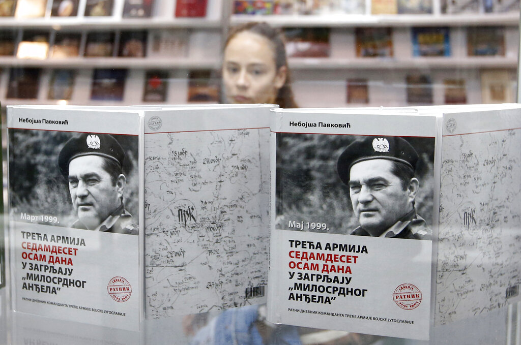 Επέστρεψε στο Βελιγράδι μετά την πρόωρη αποφυλάκισή του ο Πάβκοβιτς – Είχε καταδικαστεί για εγκλήματα πολέμου
