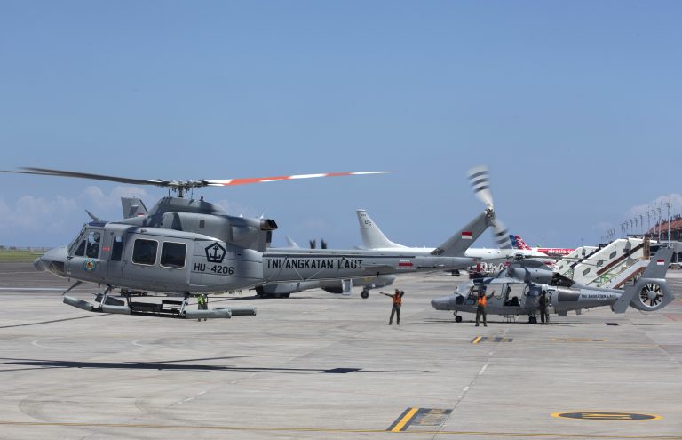 Ελικόπτερο με 8 άτομα επιβαίνοντες αγνοείται στο Βόρνεο της Ινδονησίας