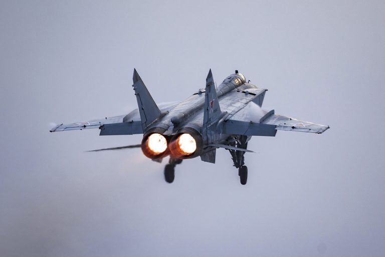 Η Ρωσία αρνείται ότι παραβίασε τον εναέριο χώρο της Εσθονίας – Την ενεργοποίηση του Άρθρου 4 του ΝΑΤΟ ζητά το Ταλίν