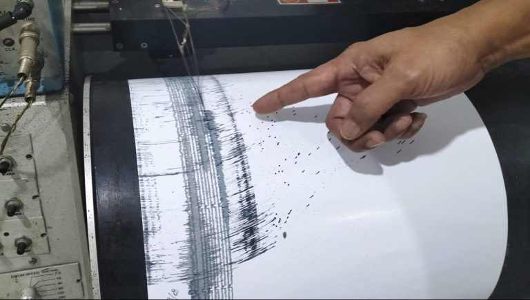 Σεισμός 6,3 Ρίχτερ στην Ινδονησία
