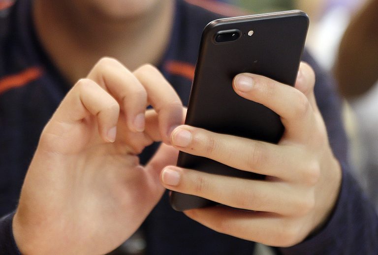Προσοχή στα παραπλανητικά e-mails που προσπαθούν να κλέψουν προσωπικά δεδομένα.