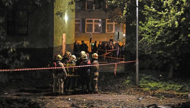 Ρωσία: Γυναίκα και εγγονός 6 ετών σκοτώθηκαν σε φωτιά μετά από επίθεση με ουκρανικά drones κοντά στη Μόσχα