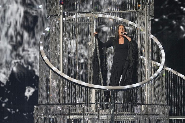 H Eurovision στην κρίσιμη… κρίση των 70 ετών