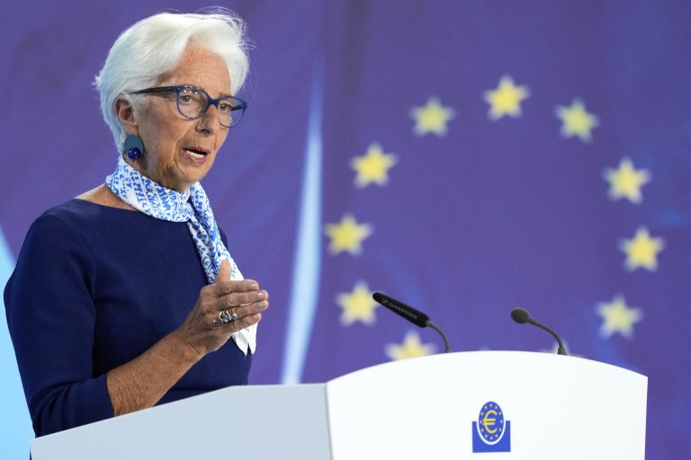 Κριστίν Λαγκάρντ: Κίνδυνος για την παγκόσμια οικονομία η ανάμιξη του Τραμπ στην αμερικανική ομοσπονδιακή κεντρική τράπεζα