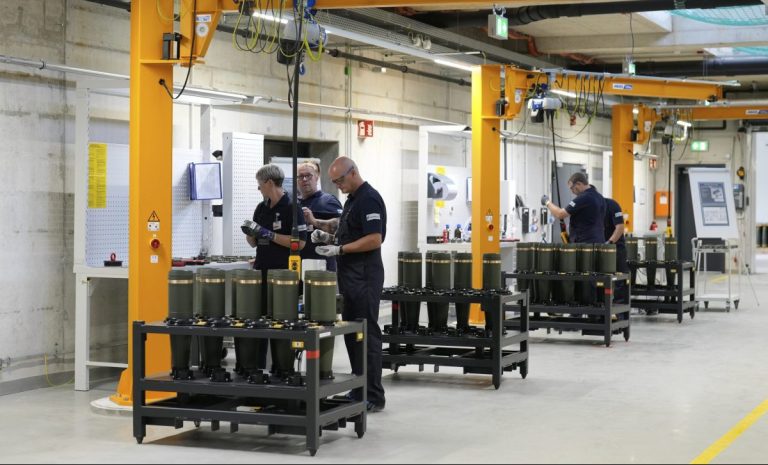 Η γερμανική Rheinmetall θα παράγει βλήματα σε νέο εργοστάσιο στην Ουκρανία