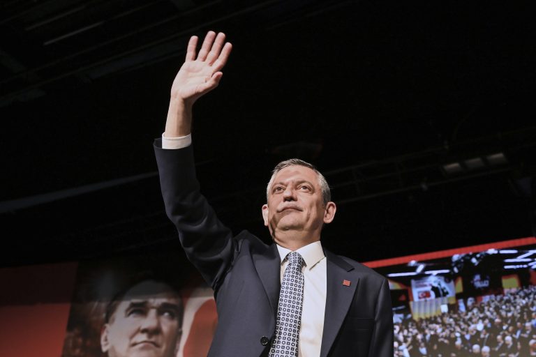 Δικαστική απόφαση για εξαγορά ψήφων στο τοπικό συνέδριο του CHP.