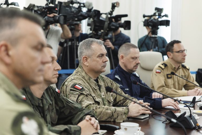 Η Πολωνία επέβαλε απαγόρευση πτήσεων drones στα ανατολικά της χώρας – «Η Μόσχα δοκιμάζει την ανοχή μας», λέει ο Τουσκ