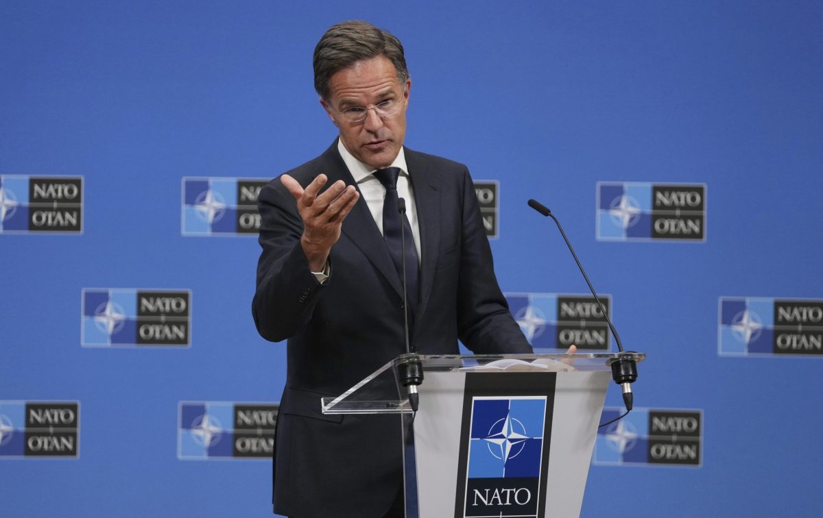 Μαρκ Ρούτε: Το ΝΑΤΟ στέλνει «ανατολική φρουρά» στα σύνορα με τη Ρωσία