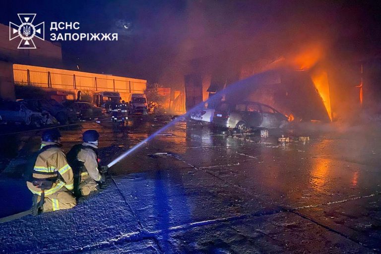 Ουκρανία: Ο Διεθνής Οργανισμός Ατομικής Ενέργειας ανέφερε βομβαρδισμούς κοντά στο πυρηνικό εργοστάσιο της Ζαπορίζια