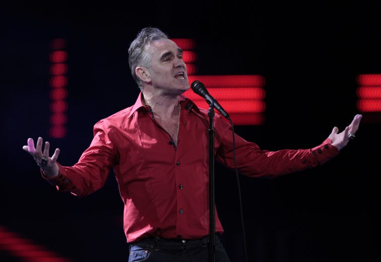 Ο Morrissey ακύρωσε δύο συναυλίες στις ΗΠΑ αφού δέχθηκε απειλή για τη ζωή του