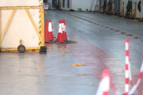 Κρήτη: Έρευνες των Αρχών για διακίνηση πλαστών χαρτονομισμάτων στον Άγιο Νικόλαο – 24χρονη Βραζιλιάνα στη «φάκα» του Λιμενικού